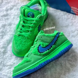 Nike SB Dunk Low Grateful Dead Bears Green