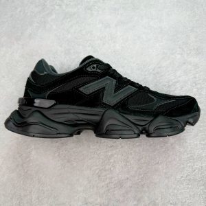 New Balance 9060 Triple Black