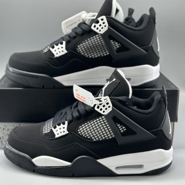 Jordan 4 Retro White Thunder