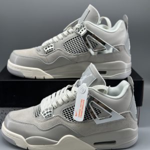 Jordan 4 Retro Frozen Moments