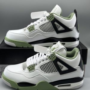 Jordan 4 Retro Seafoam