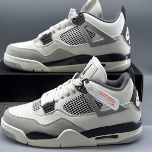 Jordan 4 Retro Midnight Navy Brown