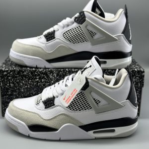 Jordan 4 Retro Military Black