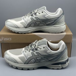ASICS Gel-Terrain Grey