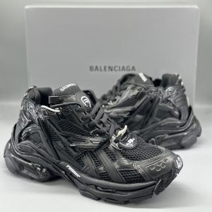 Balenciaga Runner Black 656065W3RA11000